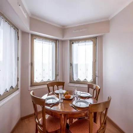 Apartmán Le Hoc-1 By Interhome