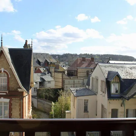 Le Hoc-1 By Interhome