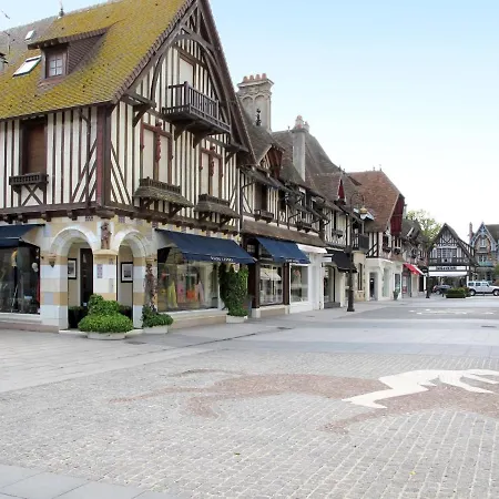 Apartmán Le Hoc-1 By Interhome